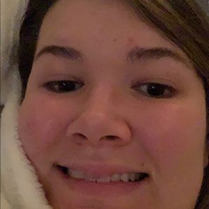 Meet your Posher, Claire